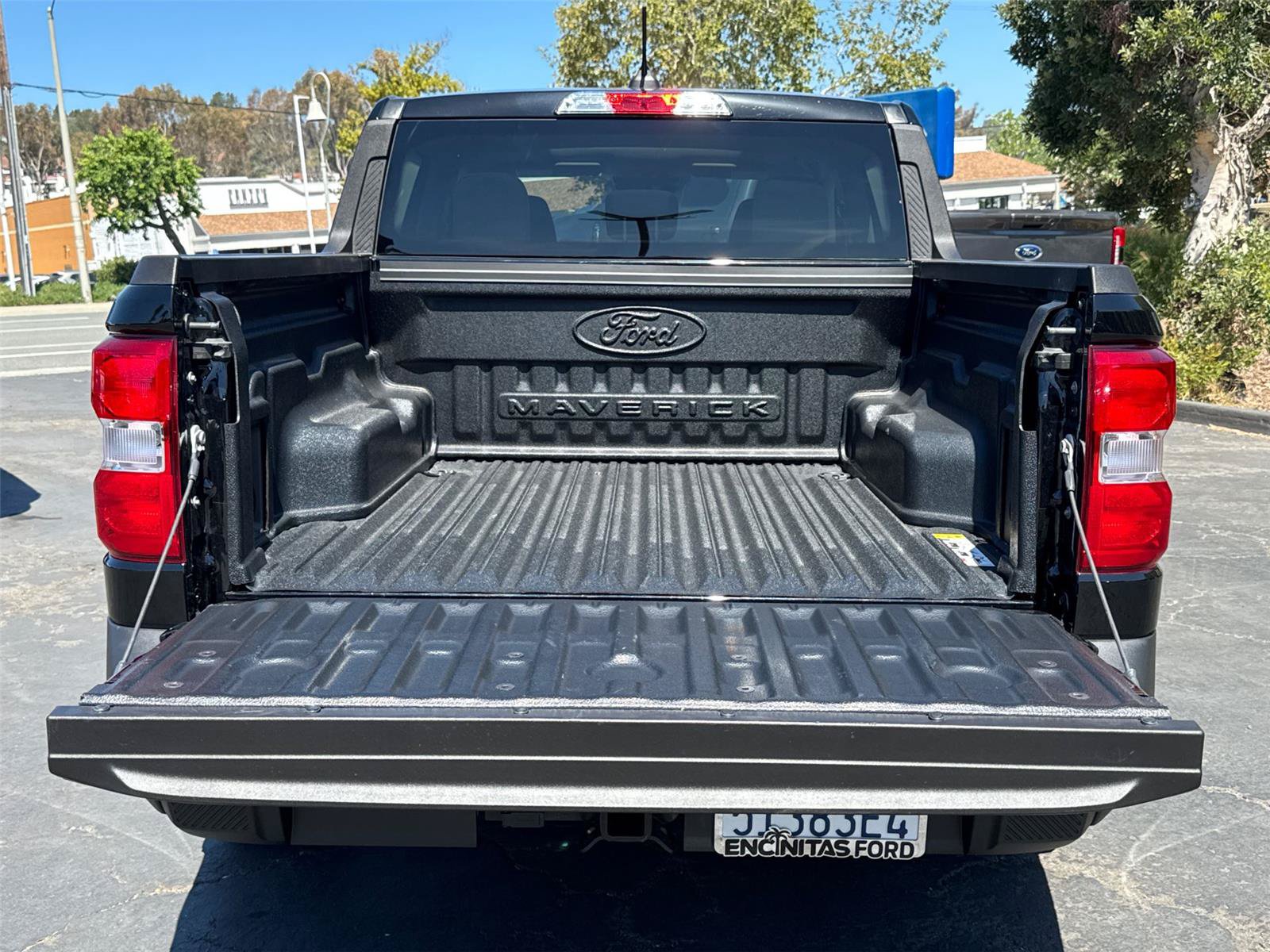 Certified 2025 Ford Maverick XLT w/ XLT Luxury Package FWD image 13
