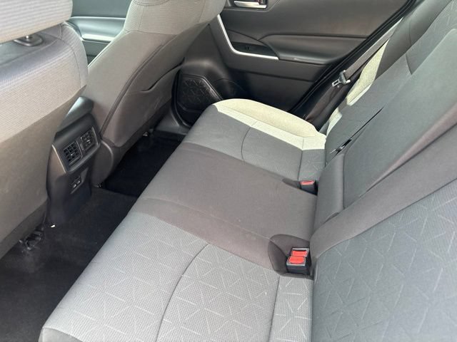 Used 2025 Toyota RAV4 XLE FWD image 15