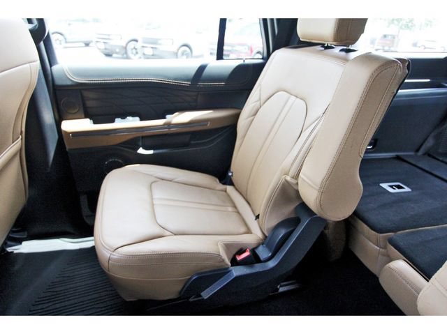 Certified 2023 Ford Expedition Platinum RWD image 11