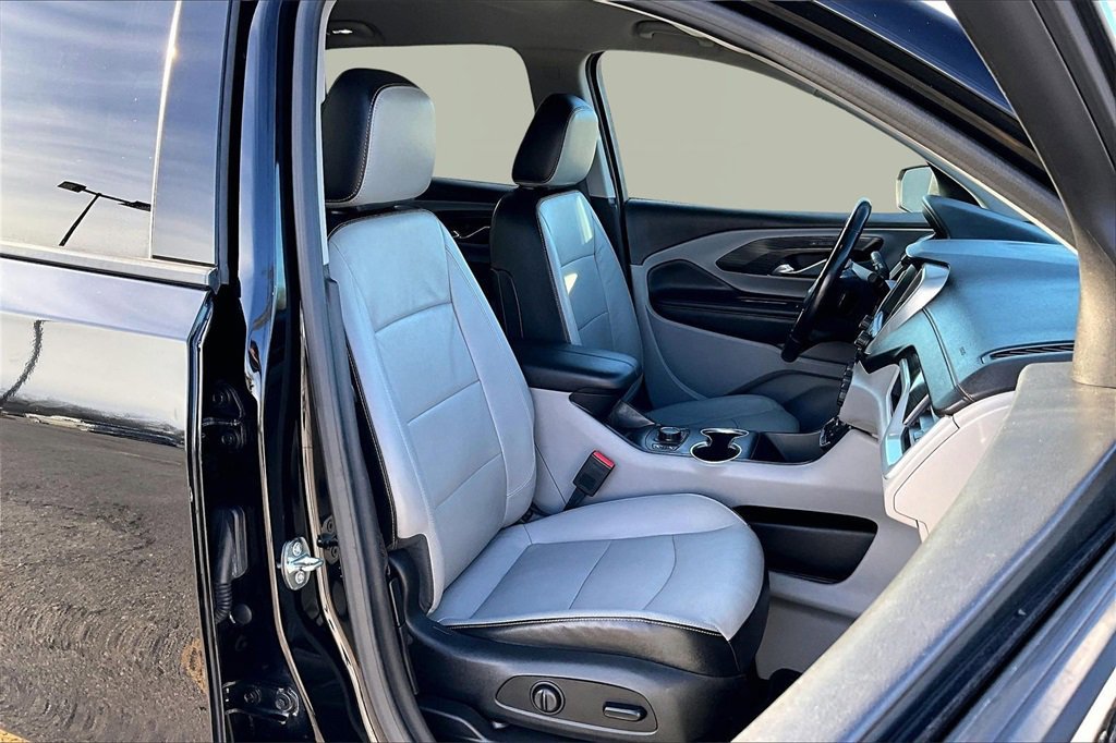 Used 2021 GMC Terrain SLT image 9