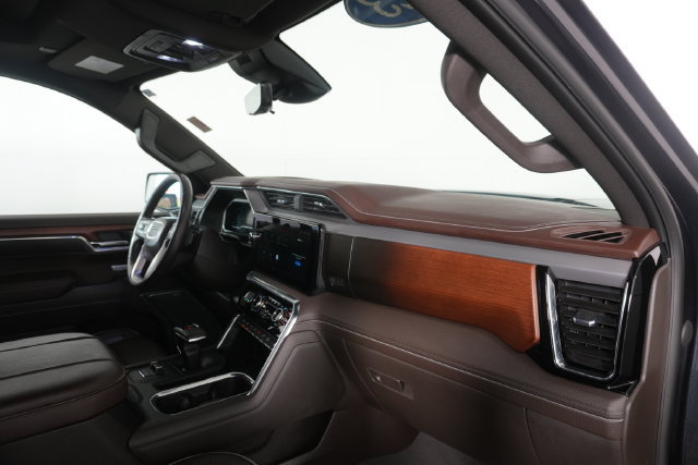 Used 2023 GMC Sierra 1500 Denali w/ Technology Package AWD/4WD image 22