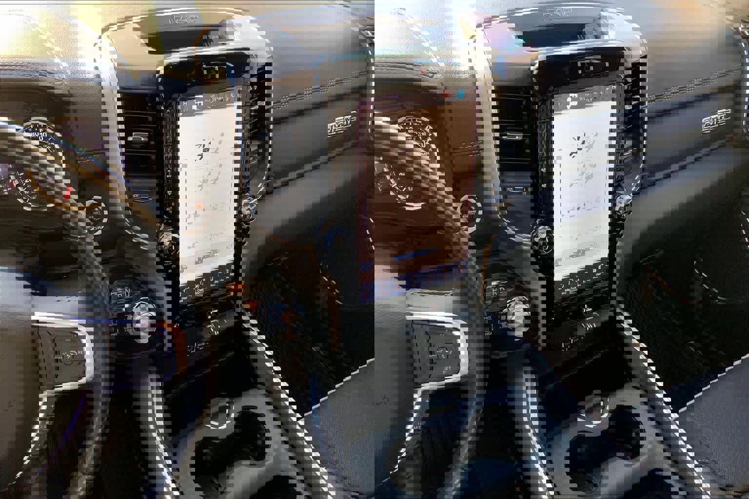 Used 2022 RAM 1500 Laramie image 9