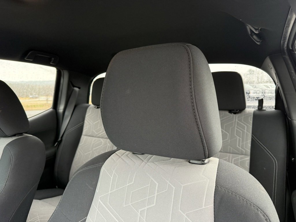 Used 2022 Toyota Tacoma TRD Off-Road image 23