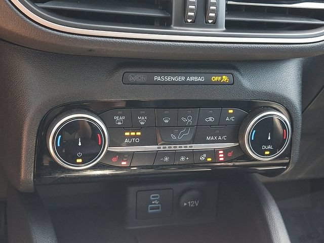 Certified 2022 Ford Escape SEL w/ SEL Stealth AWD Package image 16