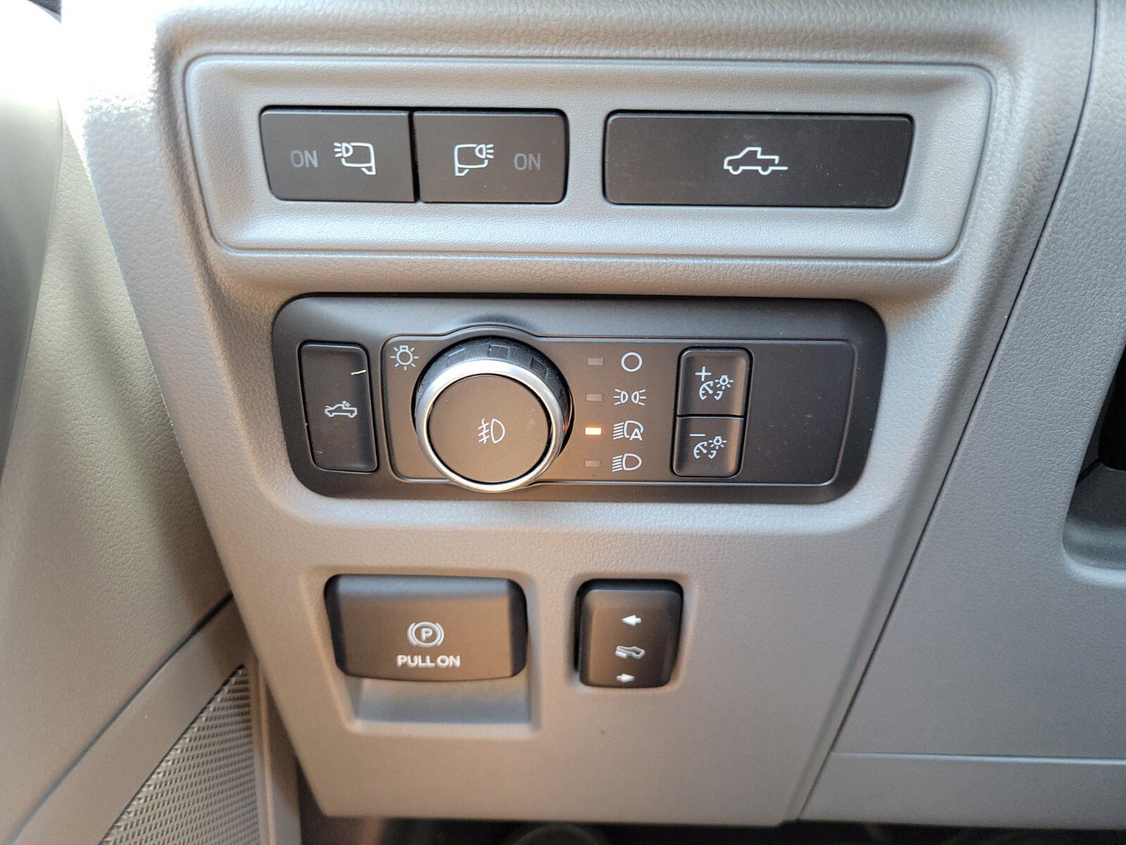 Certified 2021 Ford F150 XLT w/ Equipment Group 302A High image 23