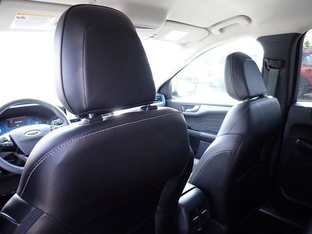 Certified 2023 Ford Escape Platinum AWD/4WD image 18