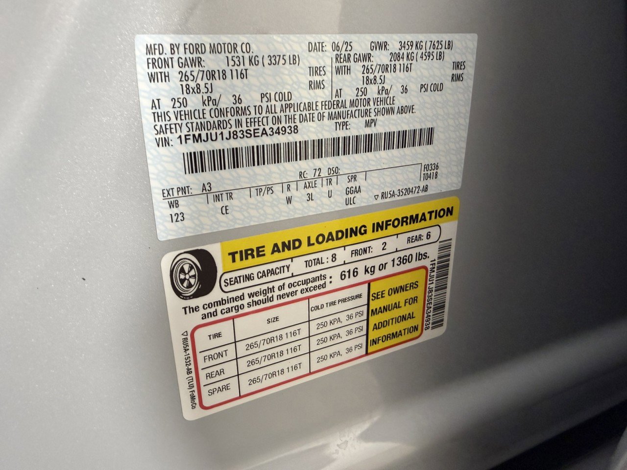 Certified 2025 Ford Expedition Active image 26