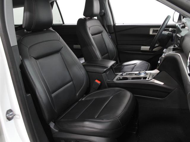 Certified 2023 Ford Explorer XLT w/ Equipment Group 202A image 19