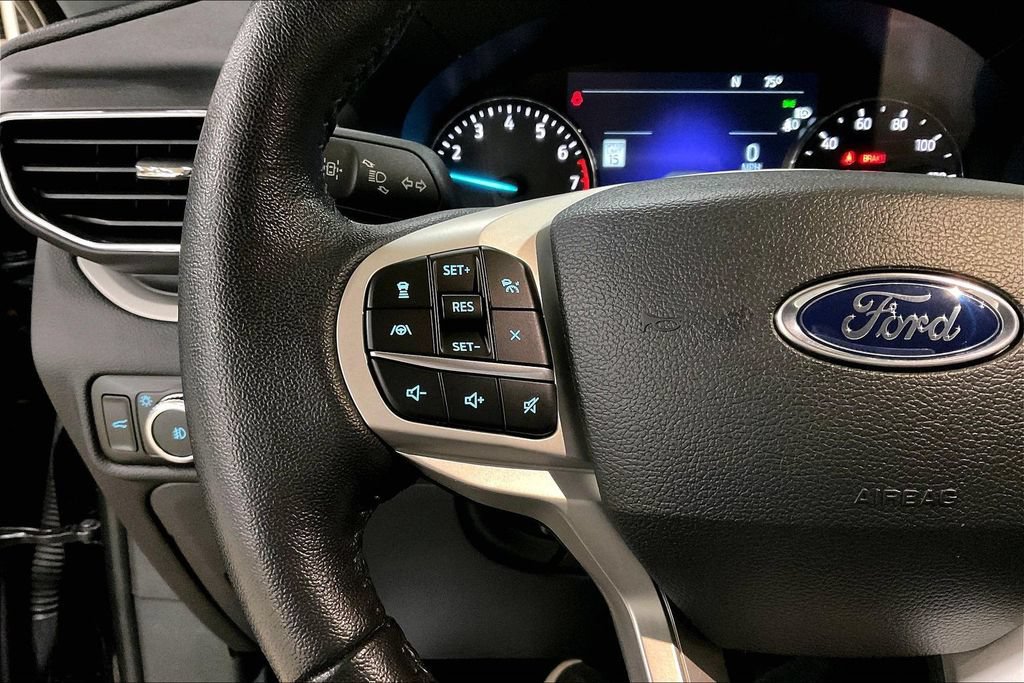 Certified 2023 Ford Explorer XLT w/ Equipment Group 202A AWD/4WD image 17