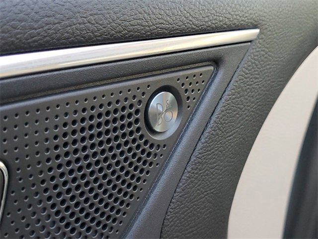 Certified 2022 Ford Edge Titanium w/ Equipment Group 301A image 12