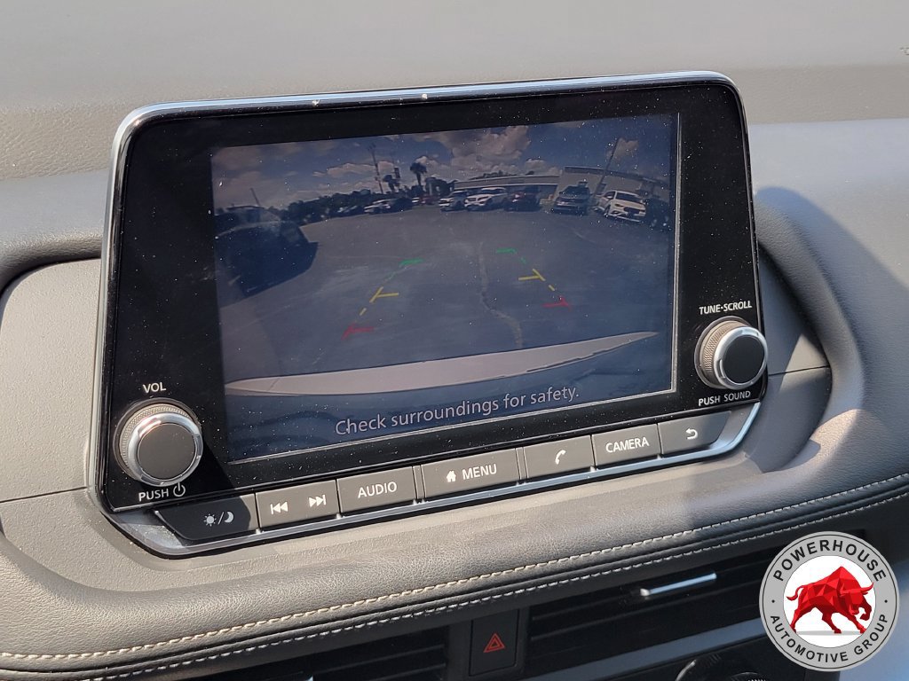 Used 2024 Nissan Rogue SV FWD image 26