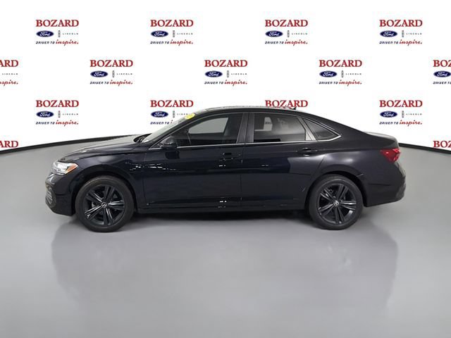 Used 2023 Volkswagen Jetta SE FWD image 5