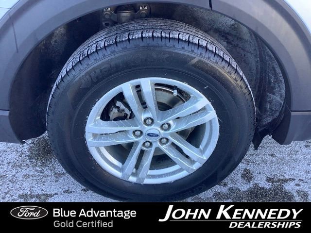 Certified 2022 Ford Explorer XLT w/ Equipment Group 202A AWD/4WD image 40