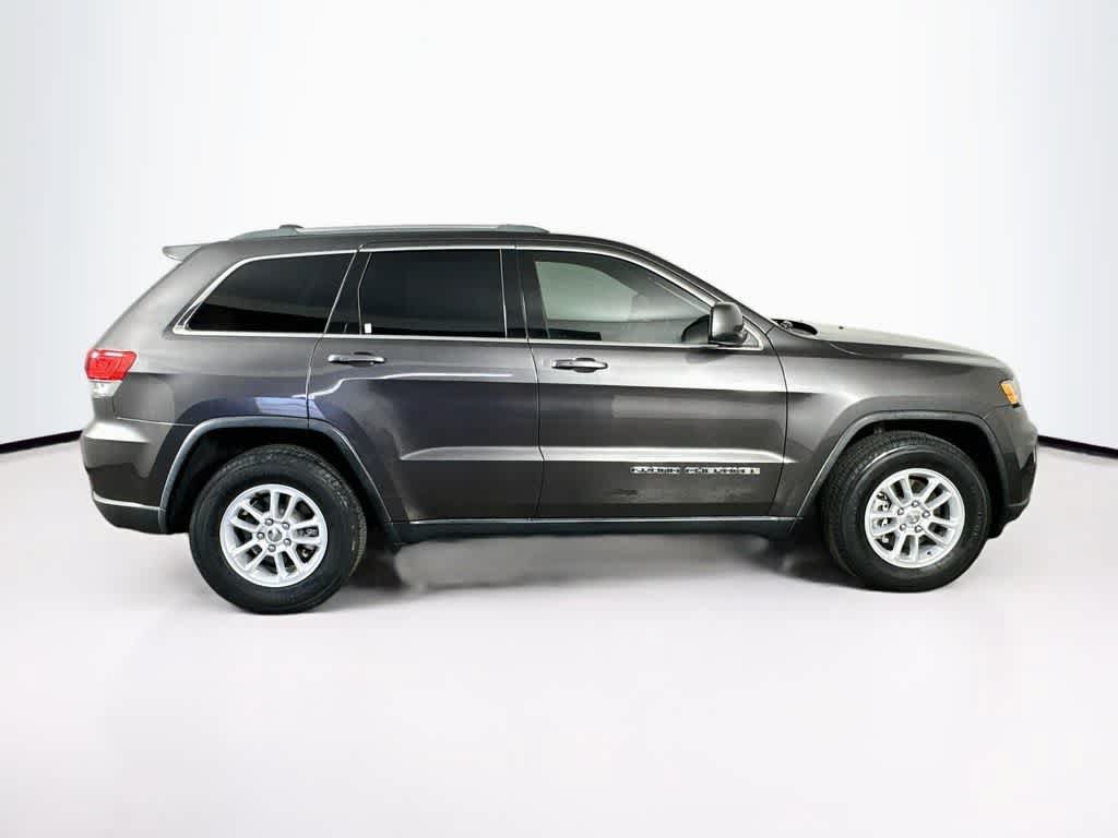 Used 2019 Jeep Grand Cherokee Laredo RWD image 24