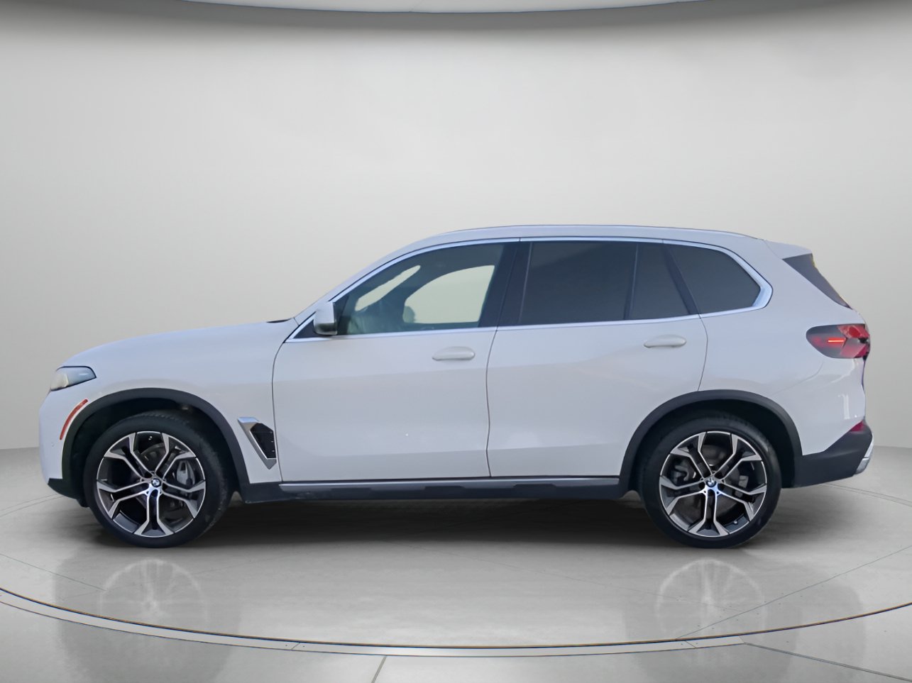 Used 2025 BMW X5 sDrive40i w/ Premium Package RWD image 18