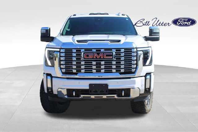 Used 2024 GMC Sierra 2500 Denali w/ Denali Reserve Package AWD/4WD image 2