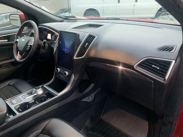Certified 2021 Ford Edge ST-Line AWD/4WD image 11