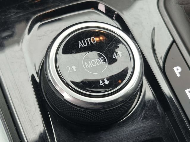 Used 2023 Chevrolet Colorado Z71 w/ Z71 Convenience Package 2 image 33