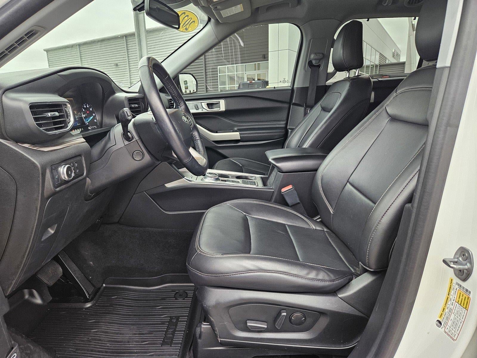Certified 2022 Ford Explorer Limited w/ Equipment Group 301A RWD image 15