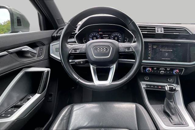 Used 2021 Audi Q3 2.0T Premium w/ Convenience Package AWD/4WD image 9