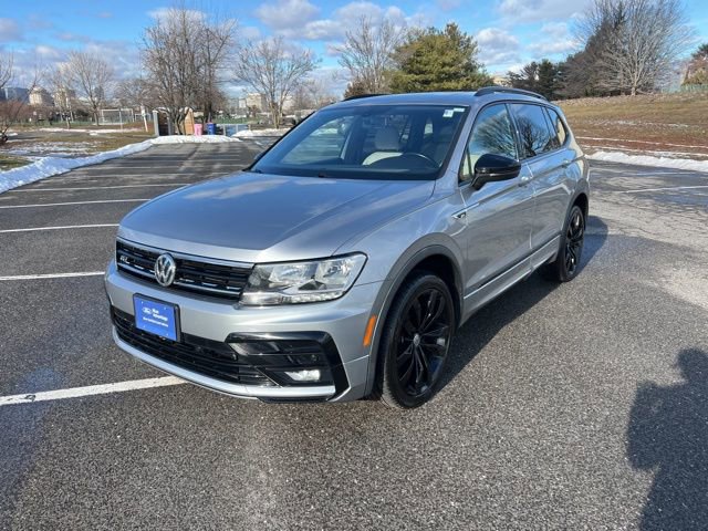 Used 2020 Volkswagen Tiguan SE R-Line image 2