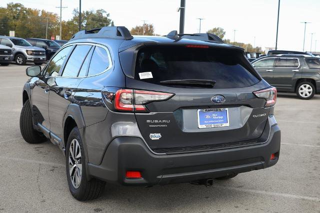 Used 2025 Subaru Outback Premium image 7