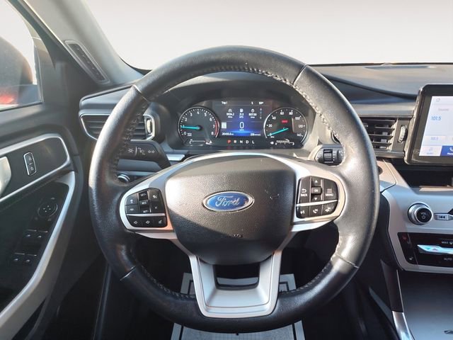 Certified 2022 Ford Explorer XLT w/ Equipment Group 202A AWD/4WD image 12