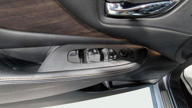 Used 2024 Nissan Murano Platinum w/ Cargo Package image 17