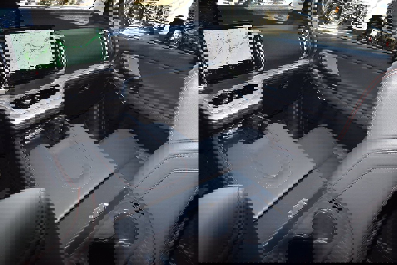 Certified 2025 Ford Expedition Max Active image 18