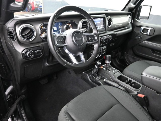 Used 2021 Jeep Gladiator Overland w/ Cold Weather Group image 9