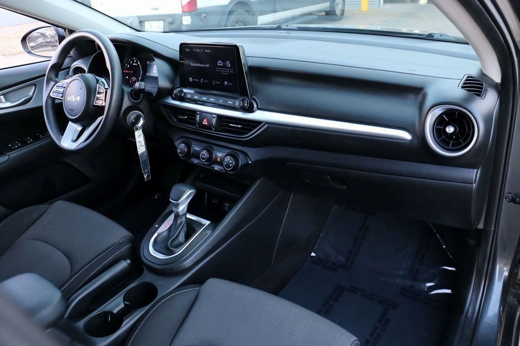 Used 2024 Kia Forte LXS image 28