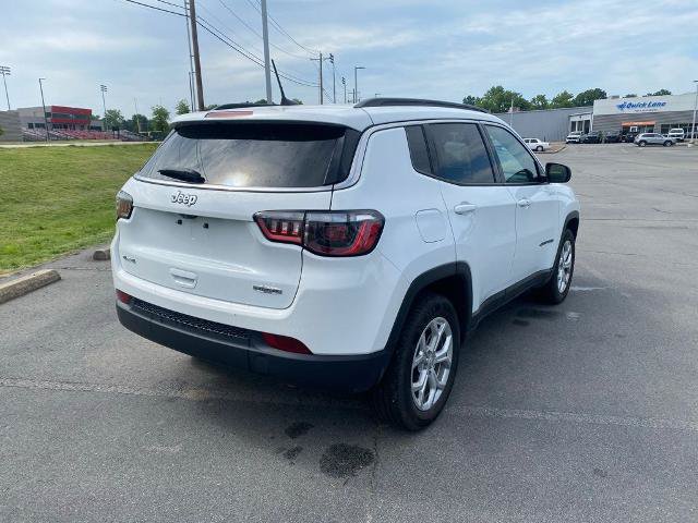 Used 2024 Jeep Compass Latitude AWD/4WD image 7
