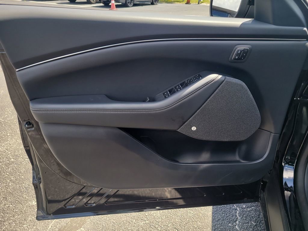 Certified 2025 Ford Mustang Mach-E Premium AWD/4WD image 14