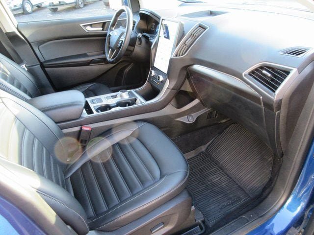 Certified 2022 Ford Edge SEL w/ Convenience Package AWD/4WD image 32