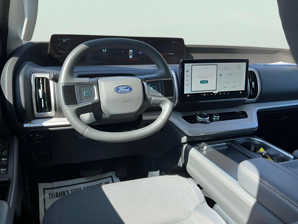 Certified 2025 Ford Expedition Active image 29