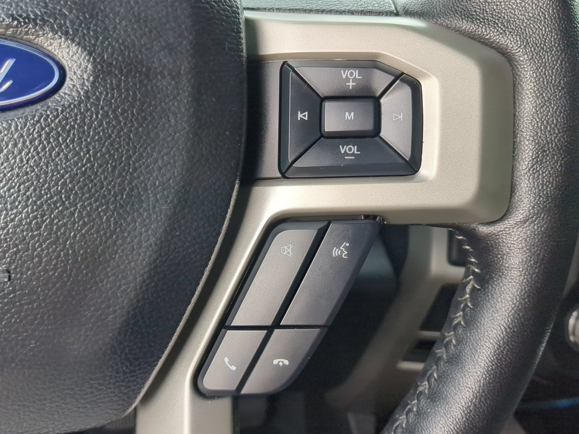 Certified 2020 Ford F150 Lariat w/ Equipment Group 502A Luxury RWD image 65