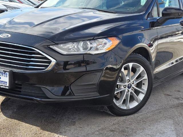 Certified 2020 Ford Fusion SE image 3
