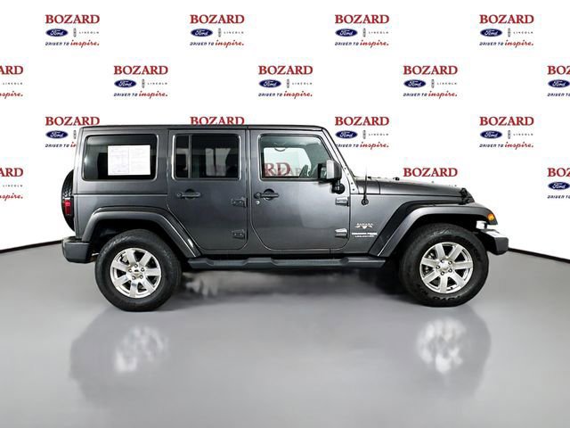 Used 2018 Jeep Wrangler Unlimited Sahara w/ Connectivity Group image 6