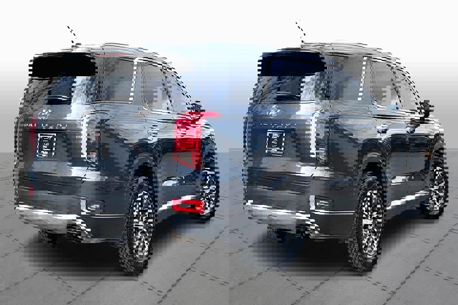 Used 2020 Hyundai Palisade SEL image 3