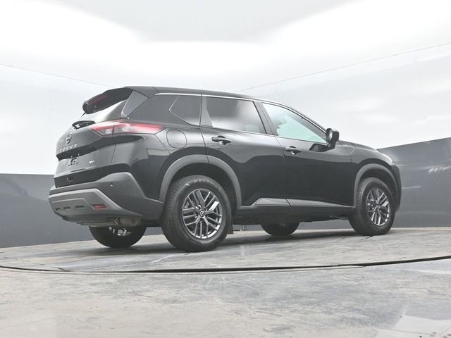 Used 2023 Nissan Rogue S AWD/4WD image 21
