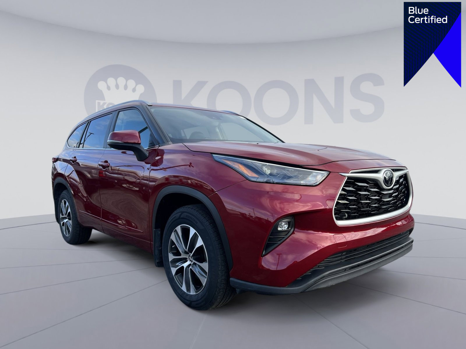 Used 2023 Toyota Highlander XLE image 1