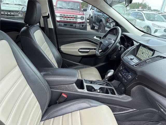 Certified 2019 Ford Escape SEL image 18