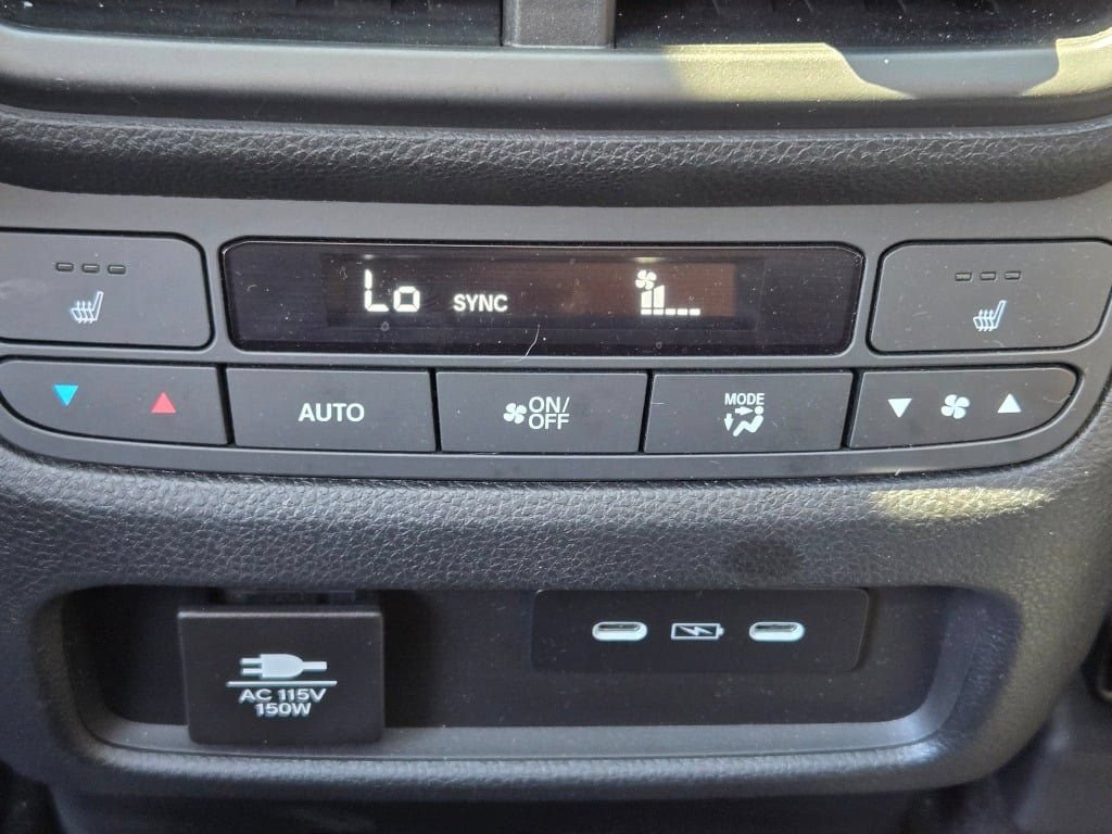 Used 2024 Honda Pilot Elite image 20