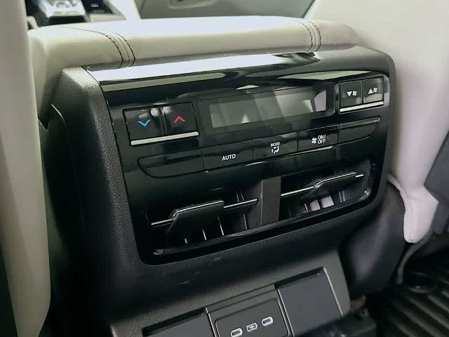 Used 2025 Acura MDX FWD w/ Technology Package image 13