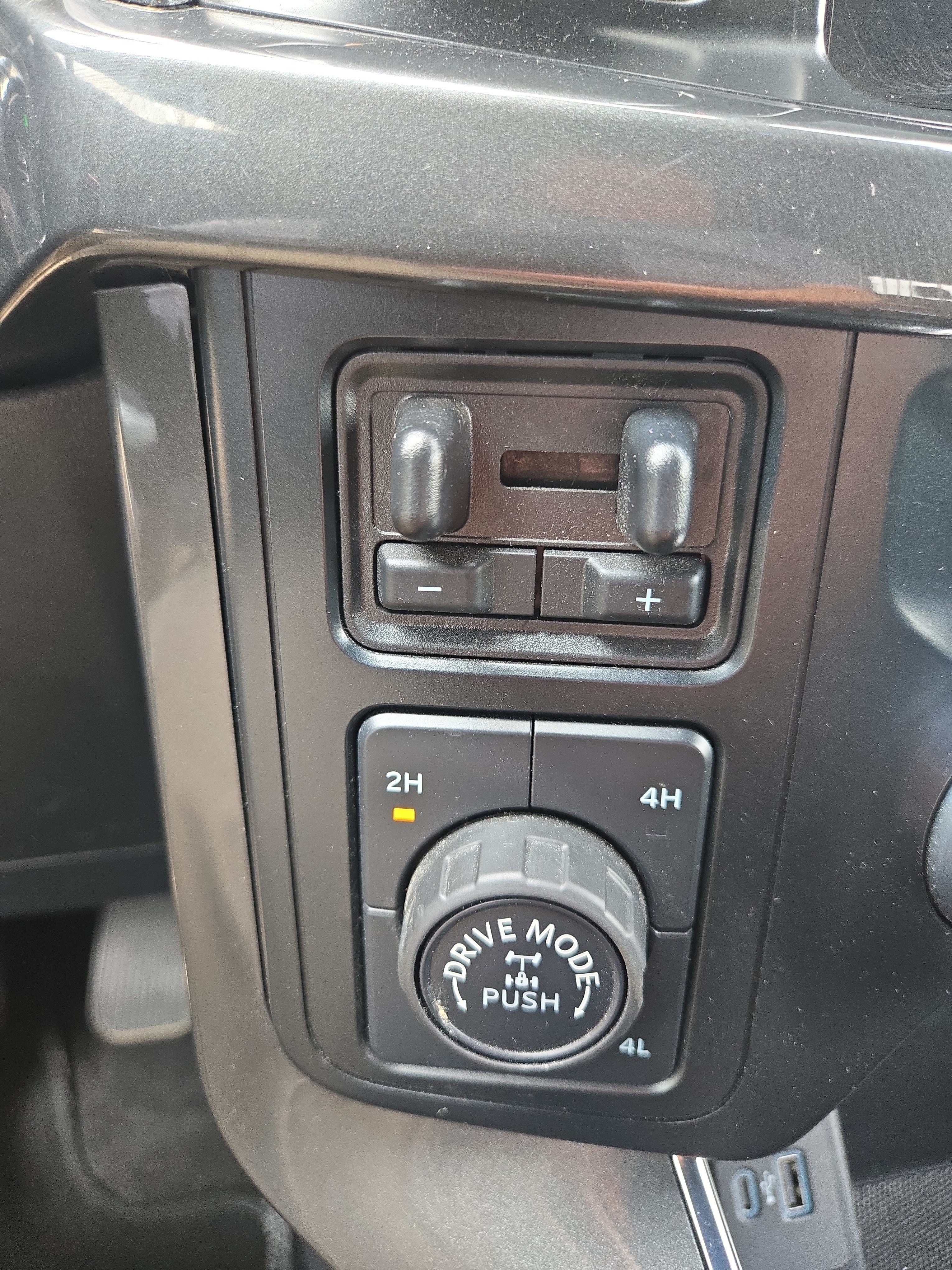 Certified 2023 Ford F150 XLT w/ Equipment Group 302A High AWD/4WD image 33