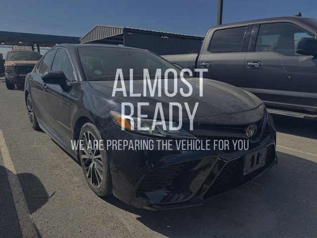 Used 2020 Toyota Camry SE image 4