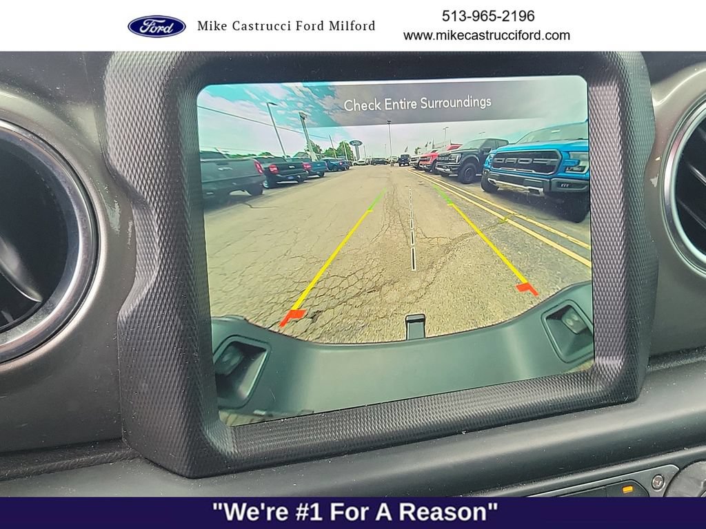 Used 2023 Jeep Gladiator Overland w/ Cold Weather Group AWD/4WD image 17
