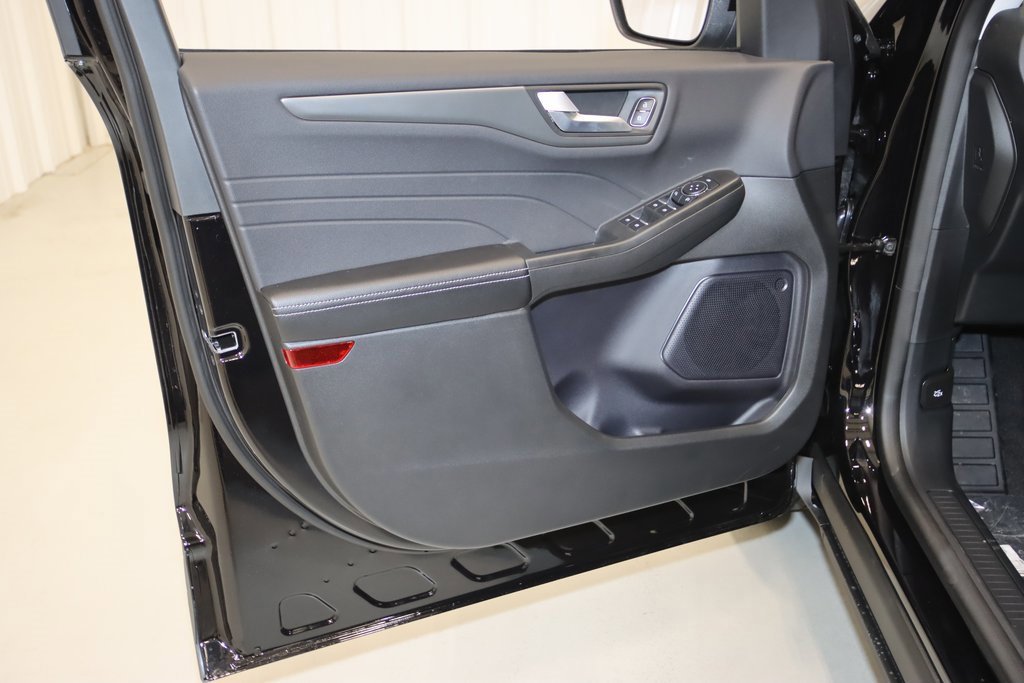 Certified 2024 Ford Escape SE image 29