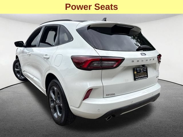 Certified 2023 Ford Escape ST-Line Select w/ Tech Pack #2 AWD/4WD image 11