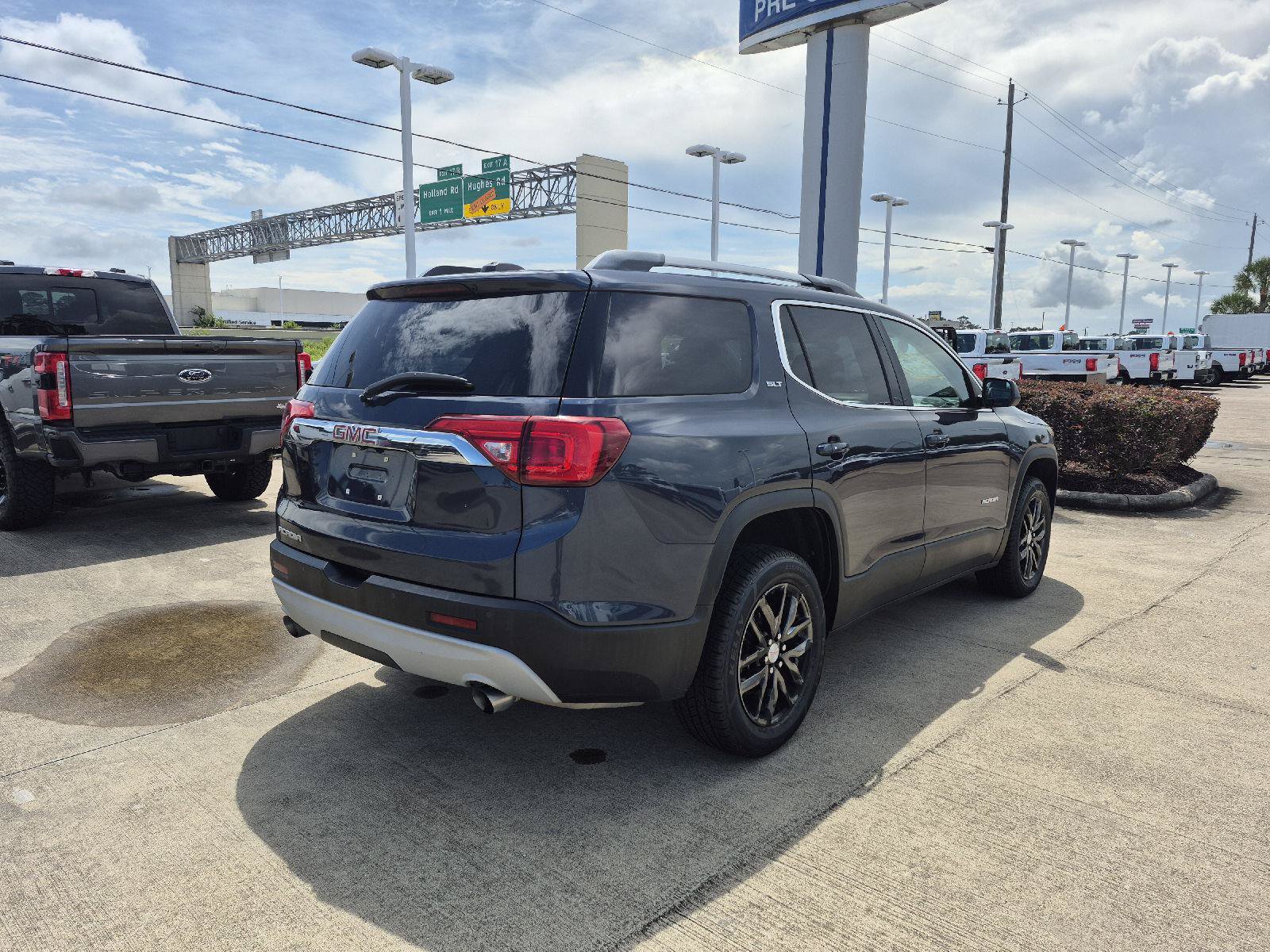 Used 2019 GMC Acadia SLT FWD image 14